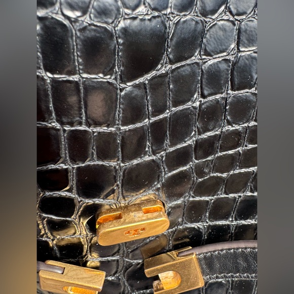 Tory Burch Lee Radziwill Croc-Embossed Leather Bag - Picture 4 of 15